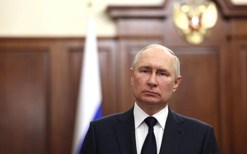 Putin Qazaxıstana səfər etdi 