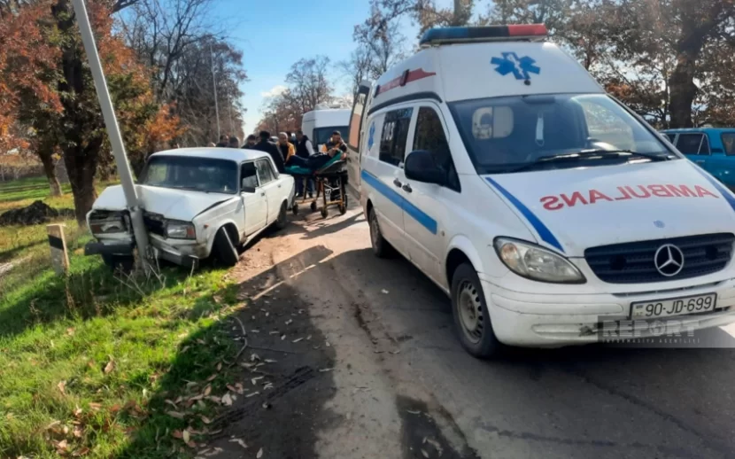 Cəlilabadda maşın dirəyə çırpıldı, xəsarət alanlar var