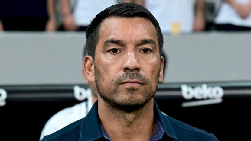 \"Beşiktaş\"ın baş məşqçisi istefa verib