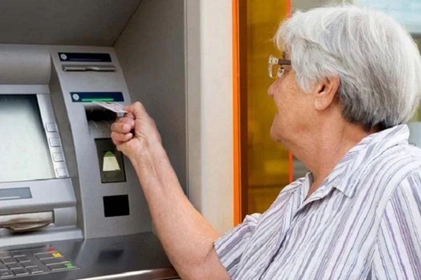 Pensiyalarla bağlı SON RƏQƏMLƏR - 535 AZN və 572 AZN olacaq - RƏSMİ