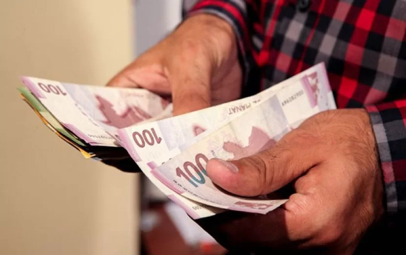 Dələduzluqda təqsirli bilinən kapitan cəzalandırıldı