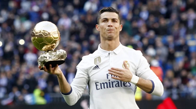 Ronaldo fanatına 1 milyon dollar uduzdu