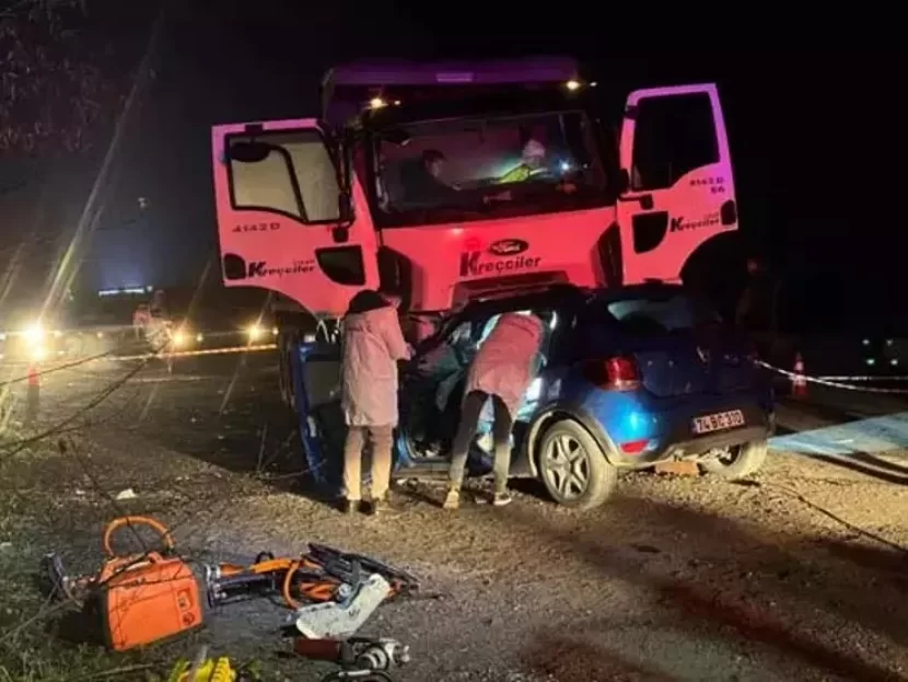 Türkiyədə dəhşətli qəza: 5 nəfər həyatını itirdi