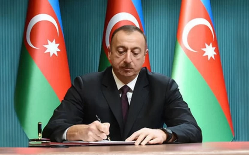 İlham Əliyev onları təltif etdi