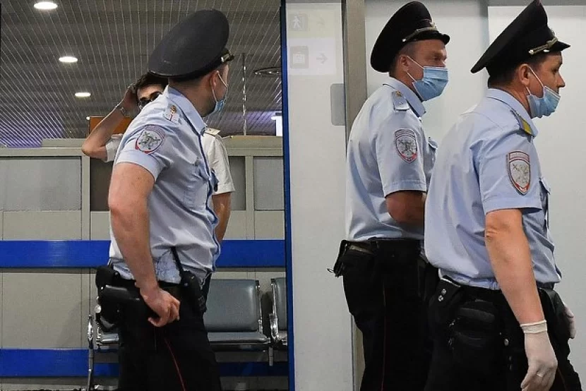 Polisdən qaçmaq istəyərkən GÖZLƏNİLMƏZ SON: Yıxılıb öldü