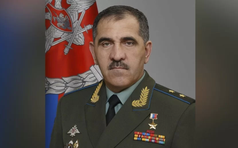 Bu şəxslər general RÜTBƏSİ ALIB