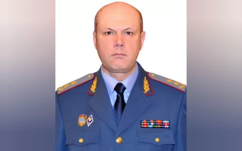 General qardaşlara ağır itki