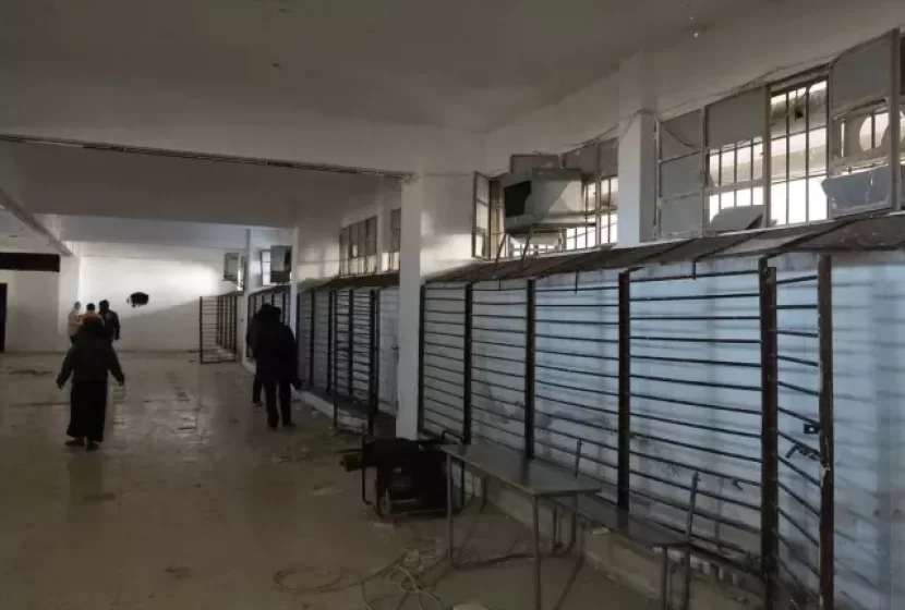 Əsəd zindanından daha bir qan donduran XƏBƏR: Turşu ilə həll olunmuş meyitlər tapıldı