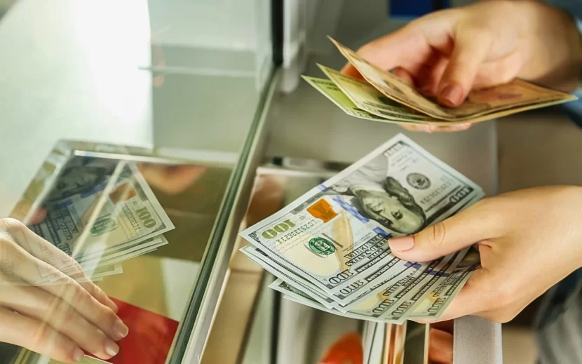 Mərkəzi Bank dolların məzənnəsini AÇIQLADI