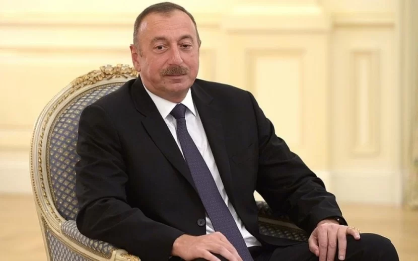 İlham Əliyev keniyalı həmkarını təbrik etdi