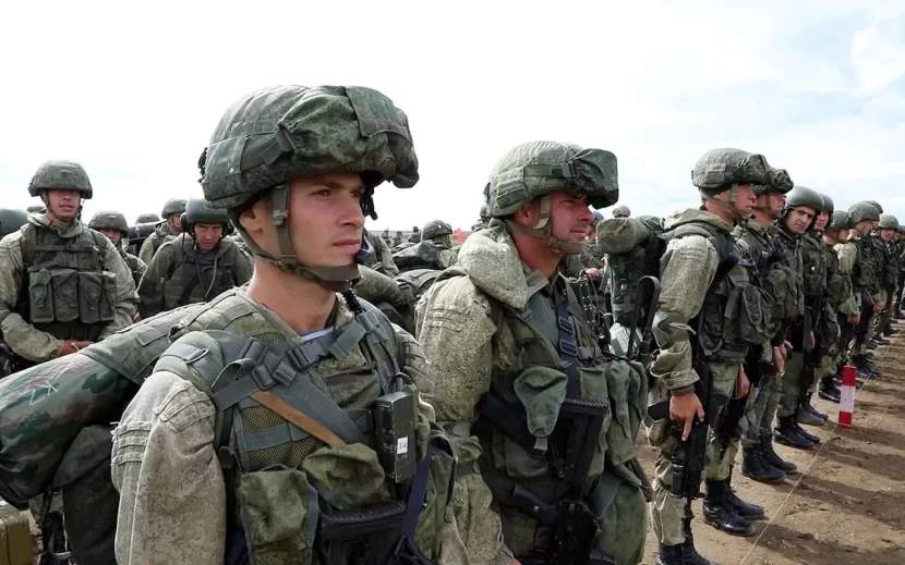 Kömək gözləmək üçün heç bir şans yoxdur: Rus hərbçilər Suriya səhrasında QALDILAR