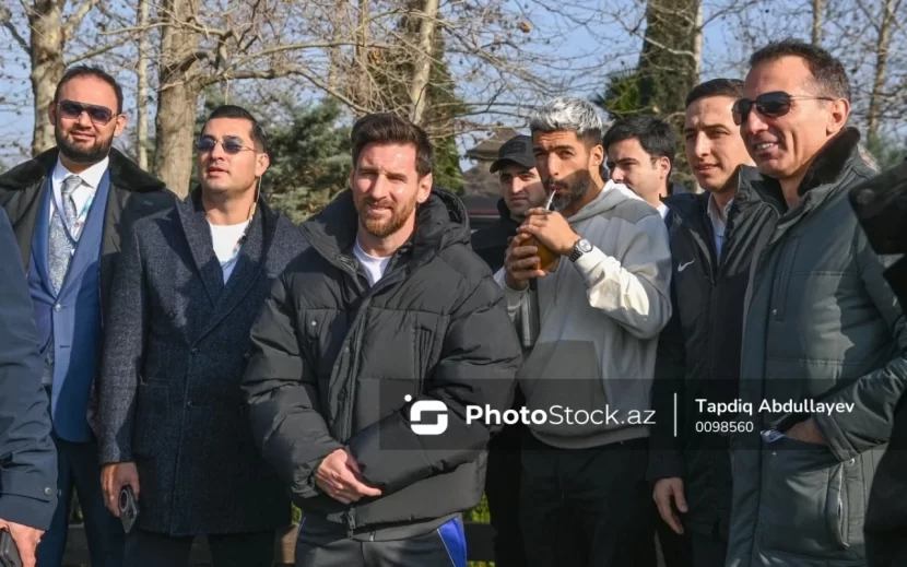 Messi Bakıda Qarabağ atlarını izlədi - VİDEO