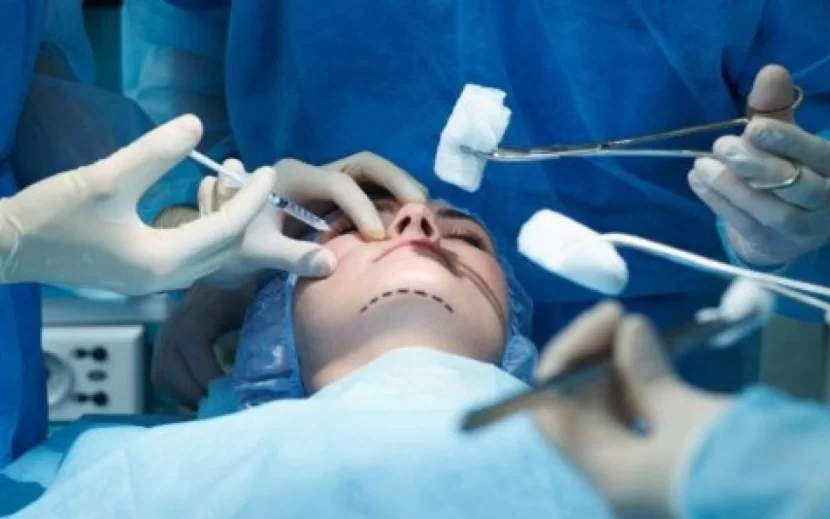 Azərbaycanda qanunsuz plastik cərrahlarla bağlı 18 fakt aşkarlandı