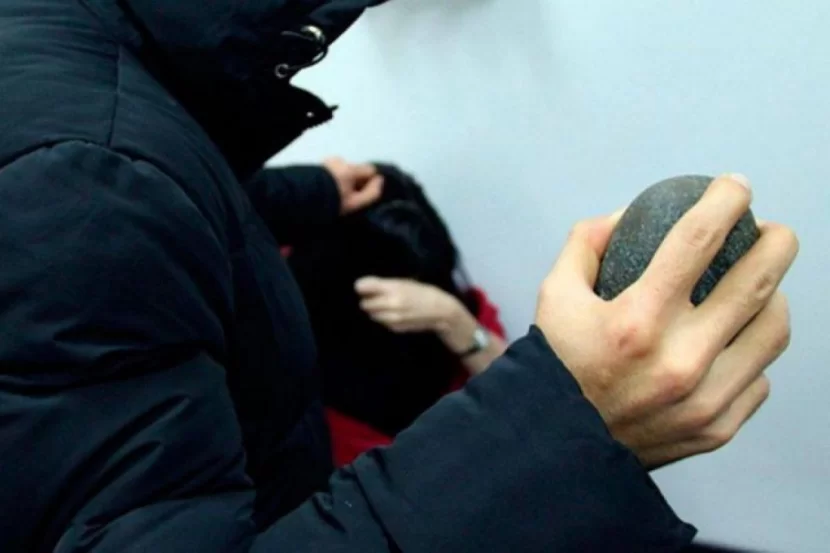 Bakıda DƏHŞƏT - 33 yaşlı qadın başına daşla vurularaq qətlə yetirildi