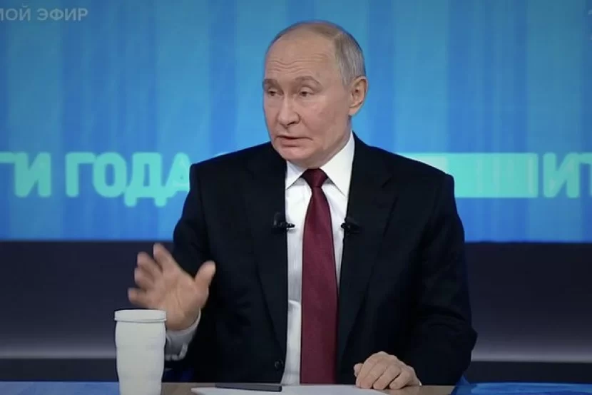 Putin maaşları artırdığını AÇIQLADI