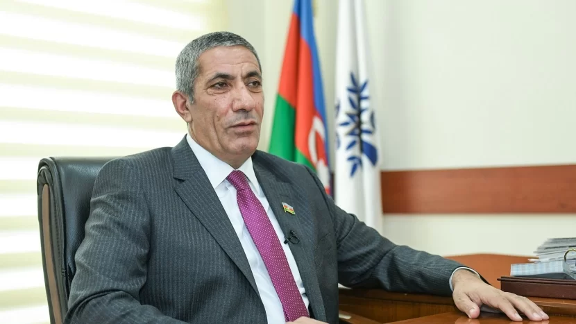 \"Fransa səfiri özünü səfil kimi aparır\" - Komitə sədri