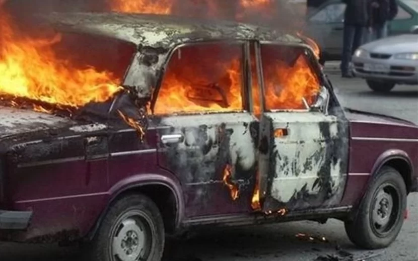 Bakıda \"VAZ\" yandı