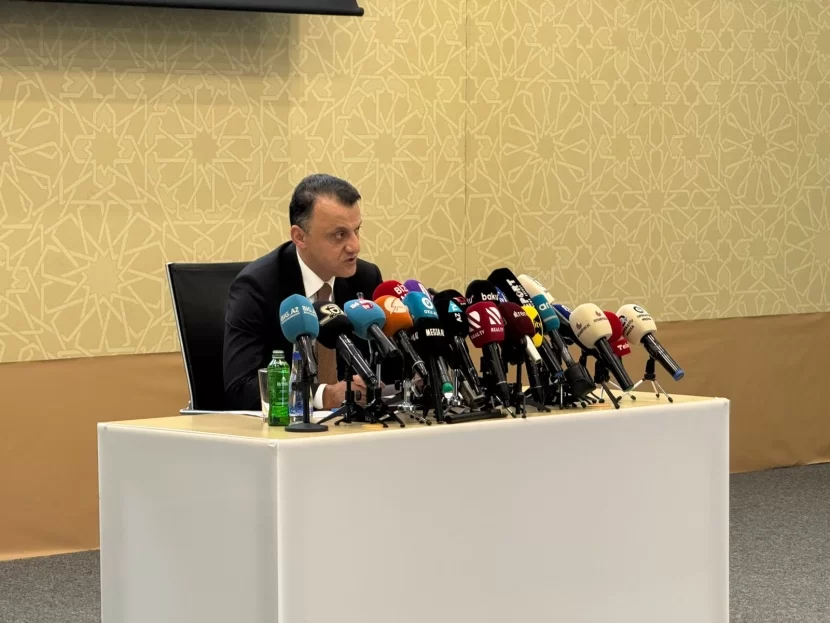 TƏBİB-in İcraçı Direktoru saxta diplomla çalışan plastik cərrahlardan DANIŞDI