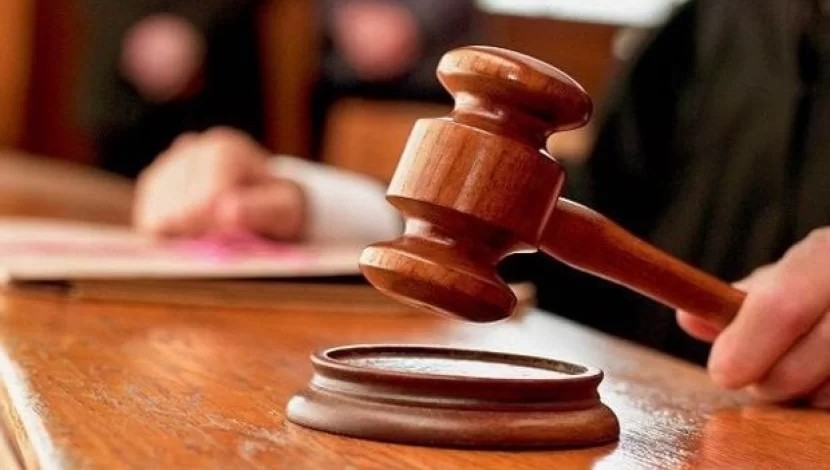 Avtomobili izdihamın üzərinə sürən sürücü ölüm cəzasına məhkum edildi