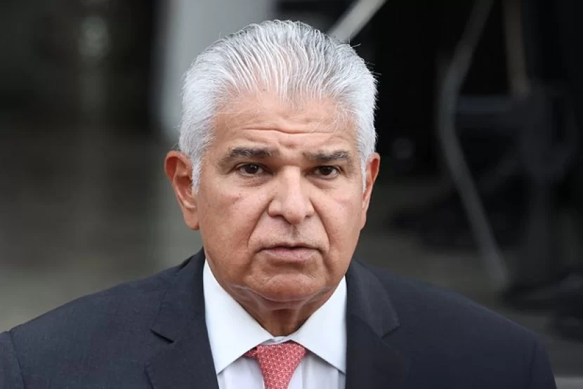 Panama prezidenti Trampı bununla ittiham etdi