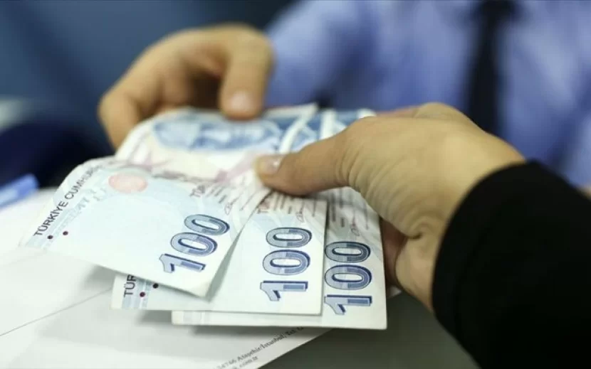 Türkiyədə minimum əmək haqqı artırıldı