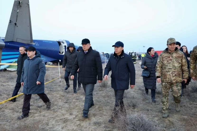 Qazaxıstan Hökumət Komissiyası qəzanın baş verdiyi ərazidə - FOTO