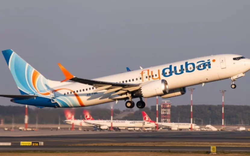 Dubaydan Moskvaya uçan təyyarə Bakıya təcili eniş etdi