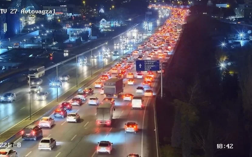 Bakının bu yollarında tıxac var - SİYAHI