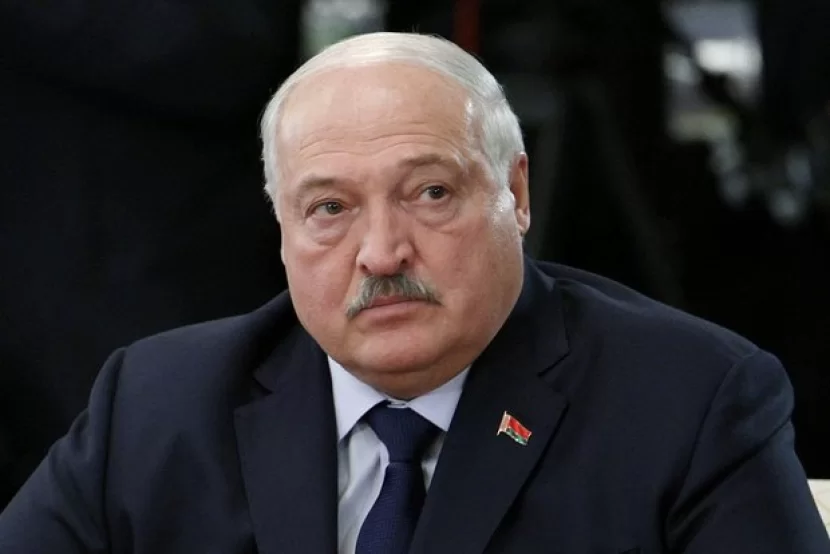 Lukaşenko Cənubi Koreya xalqına başsağlığı verdi