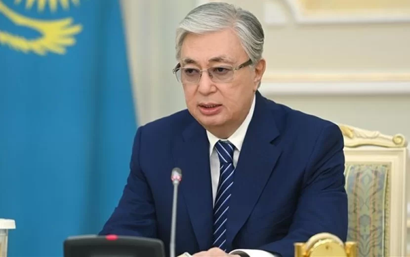 Tokayev  qəza zamanı yardım edən qazaxıstanlıları mükafatlandırdı