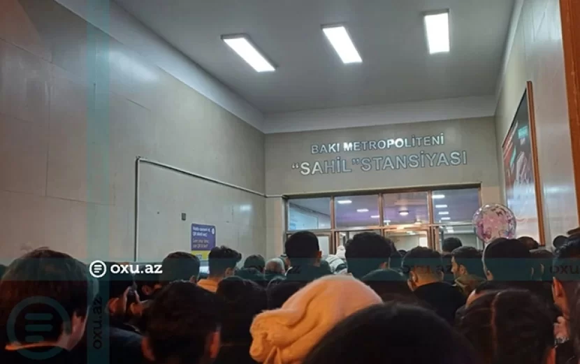 “Sahil” stansiyasına girişdə izdiham - Video