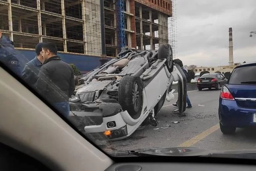 İmişlidə qəza: yaralı Bakıya gətirildi