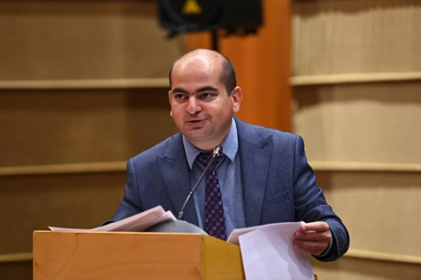 Amin Məmmədov: AZAL-ın təyyarəsi barədə Karasev kimi mədəniyyətdən uzaq varlıq fikir yürüdür