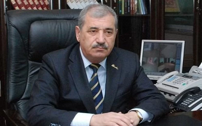 Sabiq icra başçısı qeyri-rəsmi nikahda yaşadığı qadına görün nə hədiyyə etdi... - ŞOK QİYMƏT