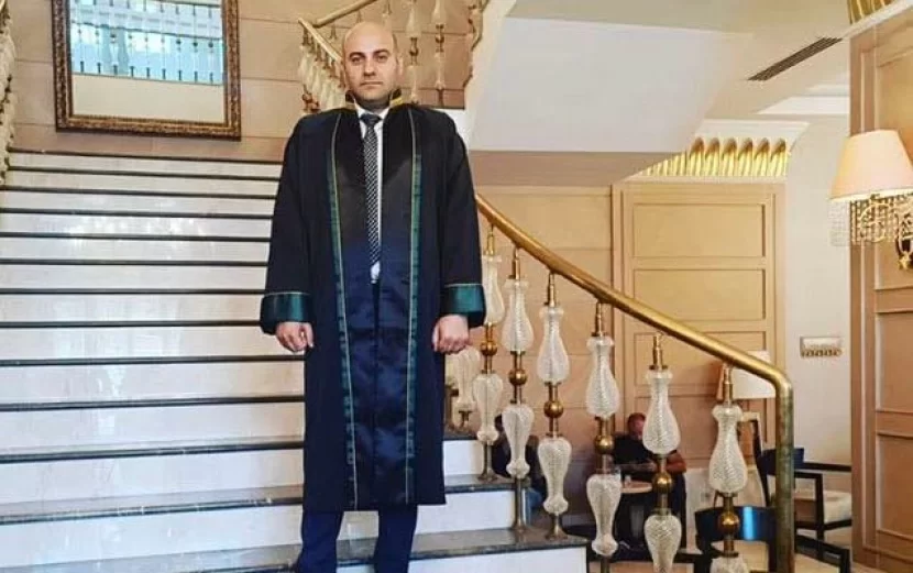 Vəkil məhkəmə zalında həbs edildi