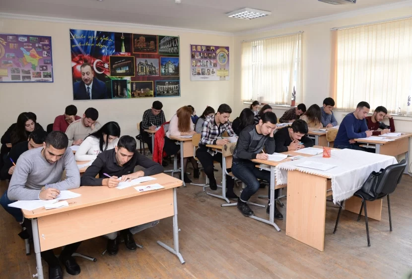 Orta məktəbi başa vura bilməyənlər üçün imtahan keçiriləcək