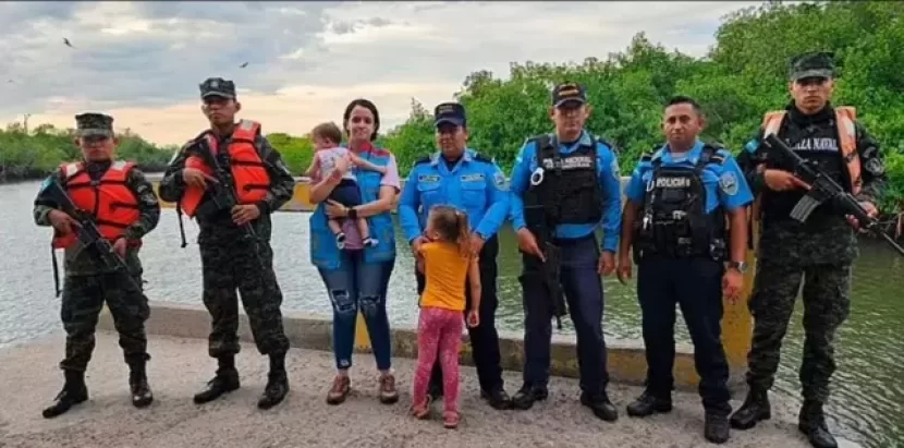 Ana 3 yaşlı qızını mətbəxdə yandırmağa ÇALIŞDI