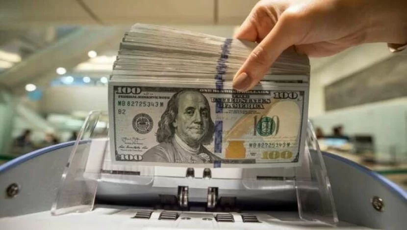 Banklarda dollara tələb artdı