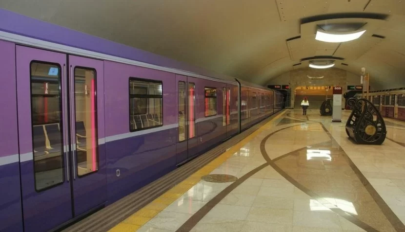 Metroda qışqıran şəxs həbs olundu 