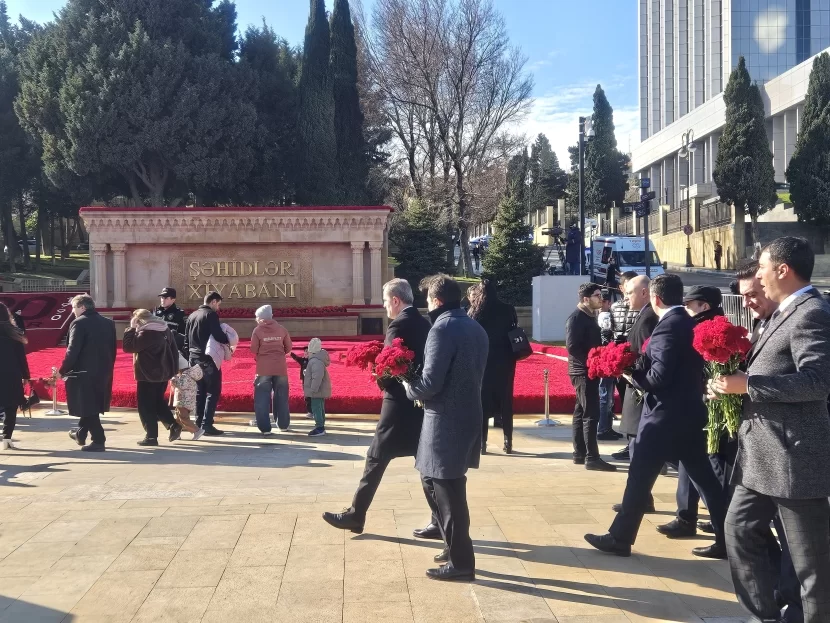 Ceyhun Bayramov Şəhidlər xiyabanında
