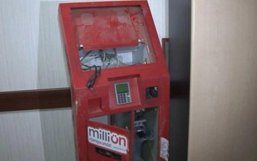 Ödəmə terminalından 13 min manatdan çox pul oğurlandı