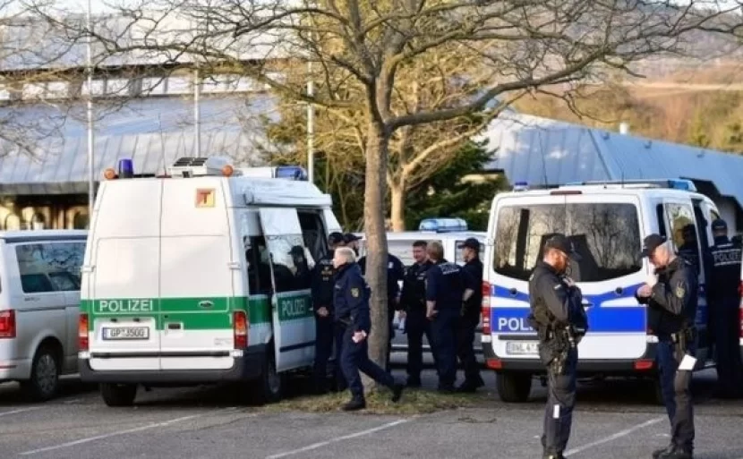 Bavariyada bıçaqlı hücum: ölü və yaralılar var