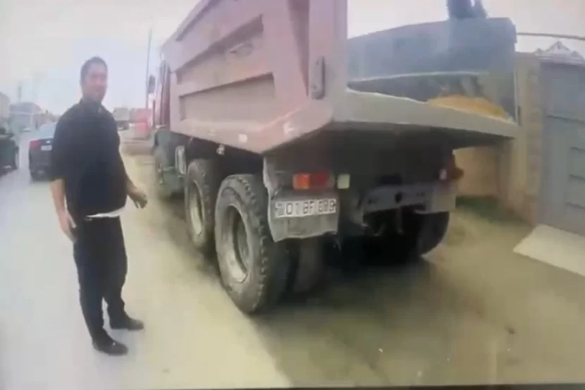 \"Kamaz\" sürücüsü özünə xəsarət yetirib polisə şər atdı - ANBAAN VİDEO