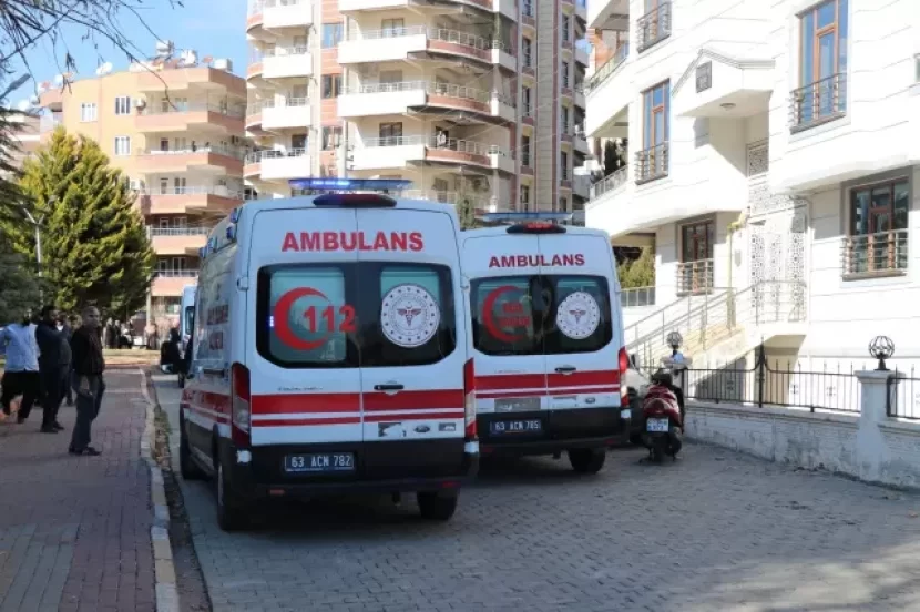 DƏHŞƏT: Ana əvvəl qızlarını, sonra da özünü öldürdü - TƏFƏRRÜAT