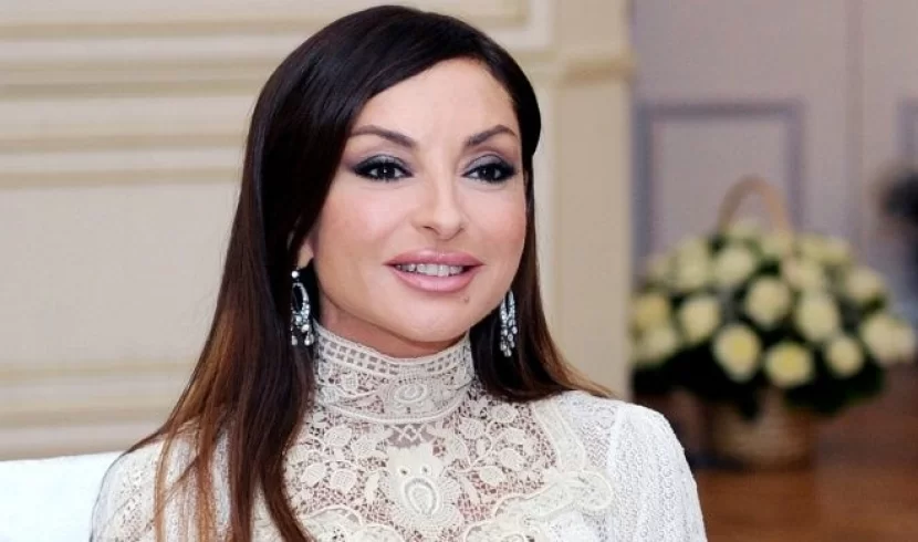 Mehriban Əliyeva gəncləri təbrik etdi
