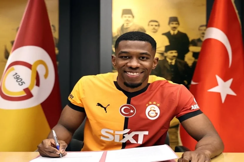 \"Qalatasaray\" Karlos Kuestanı transfer etdi 