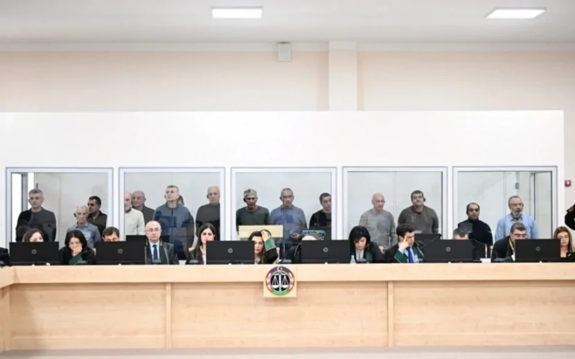 Hərbi cinayətlərdə təqsirləndirilən erməniəsilli şəxslərin məhkəməsi keçirilir