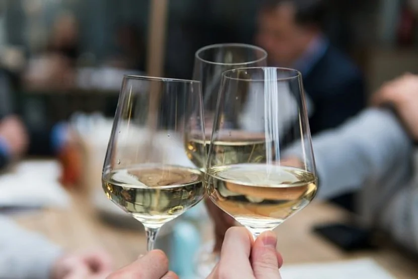 Həkim klinik alkoqolizmin əlamətlərini SADALADI