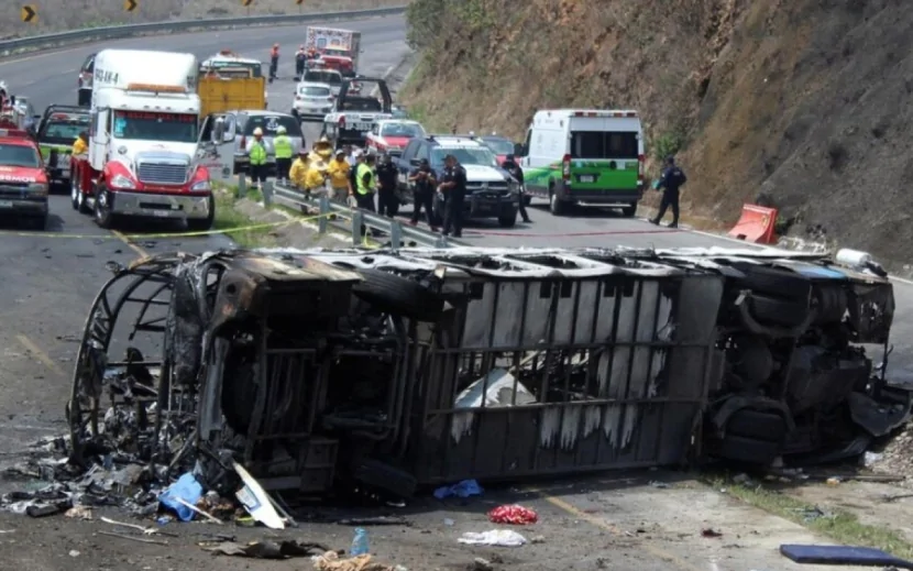 Meksikada yol qəzasında 40 nəfər ÖLDÜ