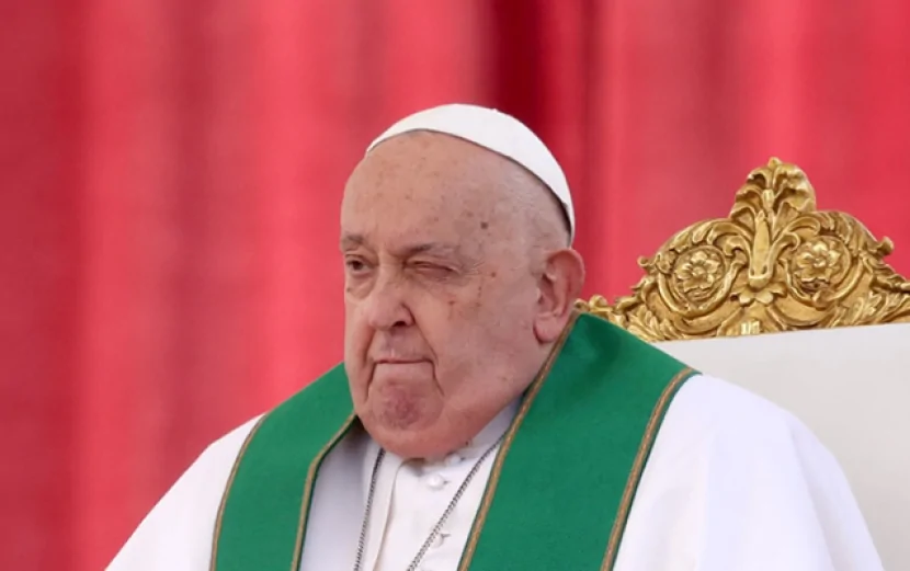 Papa xəstəxanaya yerləşdirildi